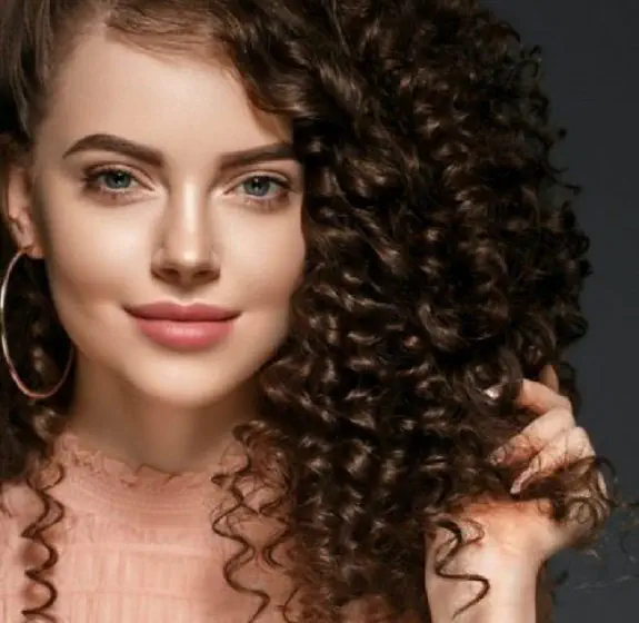 Naturally curly eli luonnonkiharat hiukset